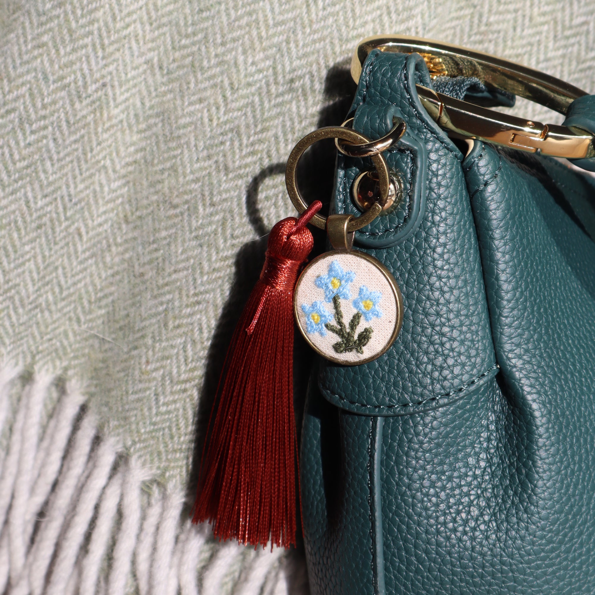 Charm per borsa con ciondolo ricamato Fildisogno - Fildisogno