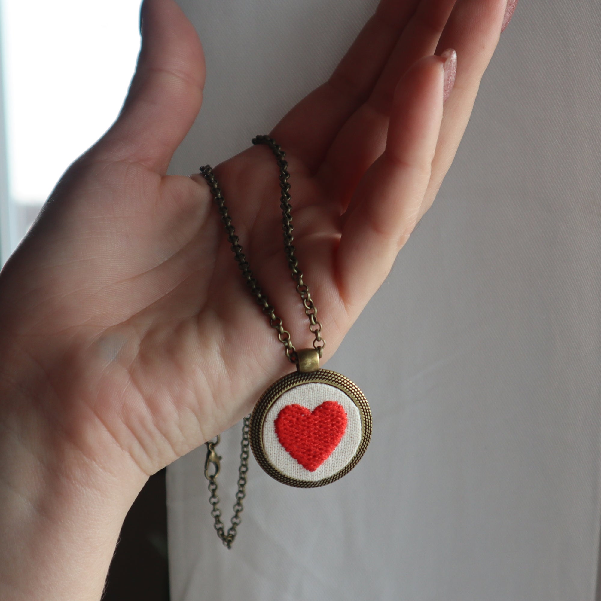 Collana con ciondolo ricamato Fildisogno - Fildisogno