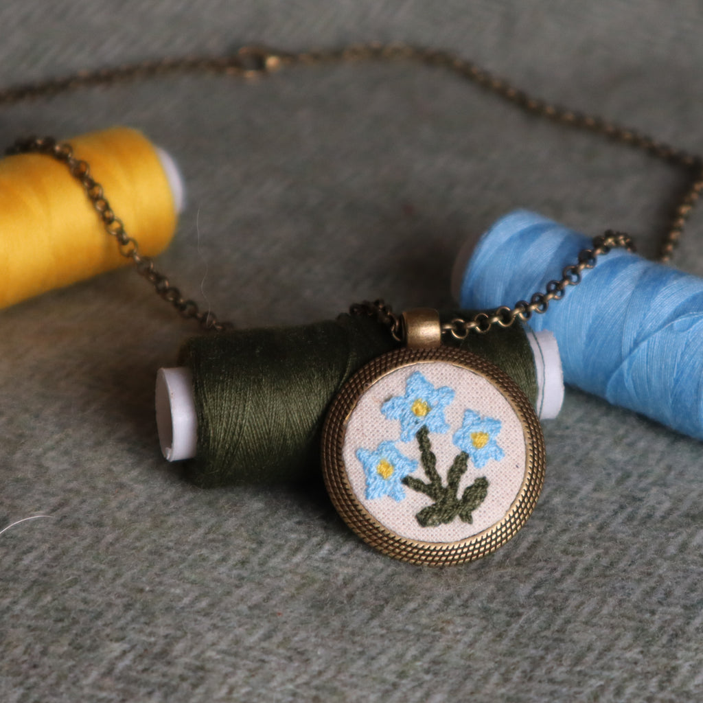 Collana con ciondolo ricamato Fildisogno - Fildisogno